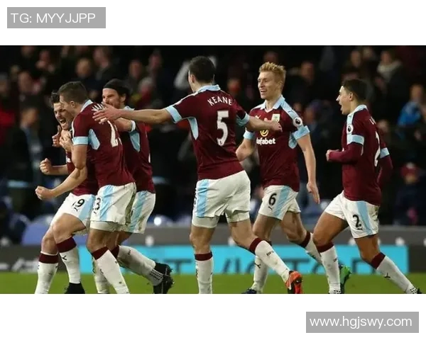 伯恩利主场迎战哈德斯菲决战英冠争夺关键三分